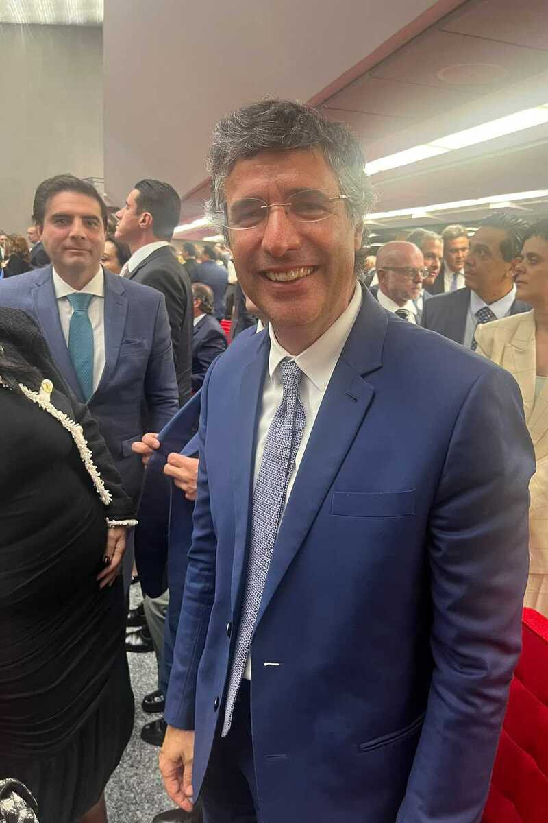 Prestigiando a posse, o executivo e banqueiro André Esteves, chairman e sócio sênior do BTG Pactual