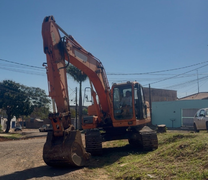 Depois de 20 anos de espera, bairro VilaOper&aacute;ria em Sumar&eacute; ganhar&aacute; asfalto