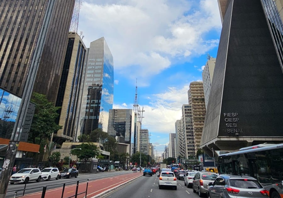 Fiesp v&ecirc; economia perder f&ocirc;lego e projeta crescimento menor para 2027