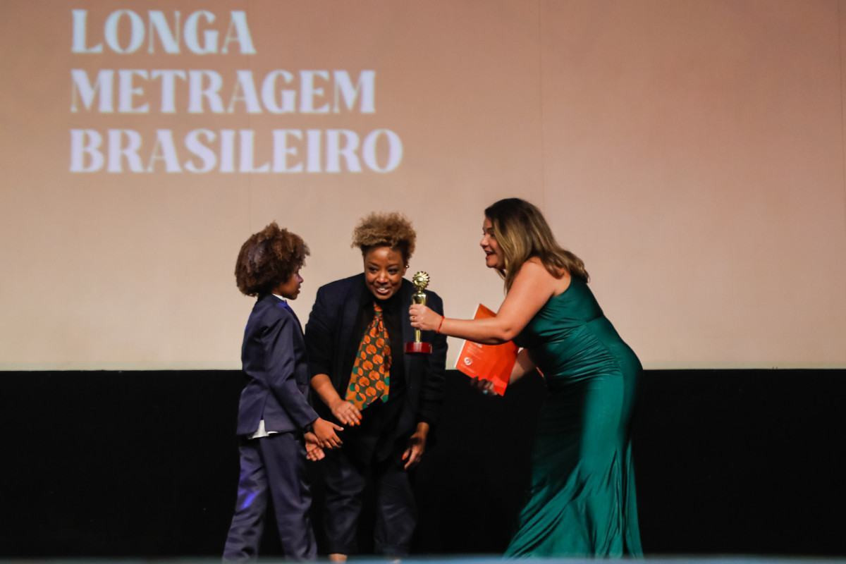 O que o Kikito sorri para 'Nosso Segredo'?