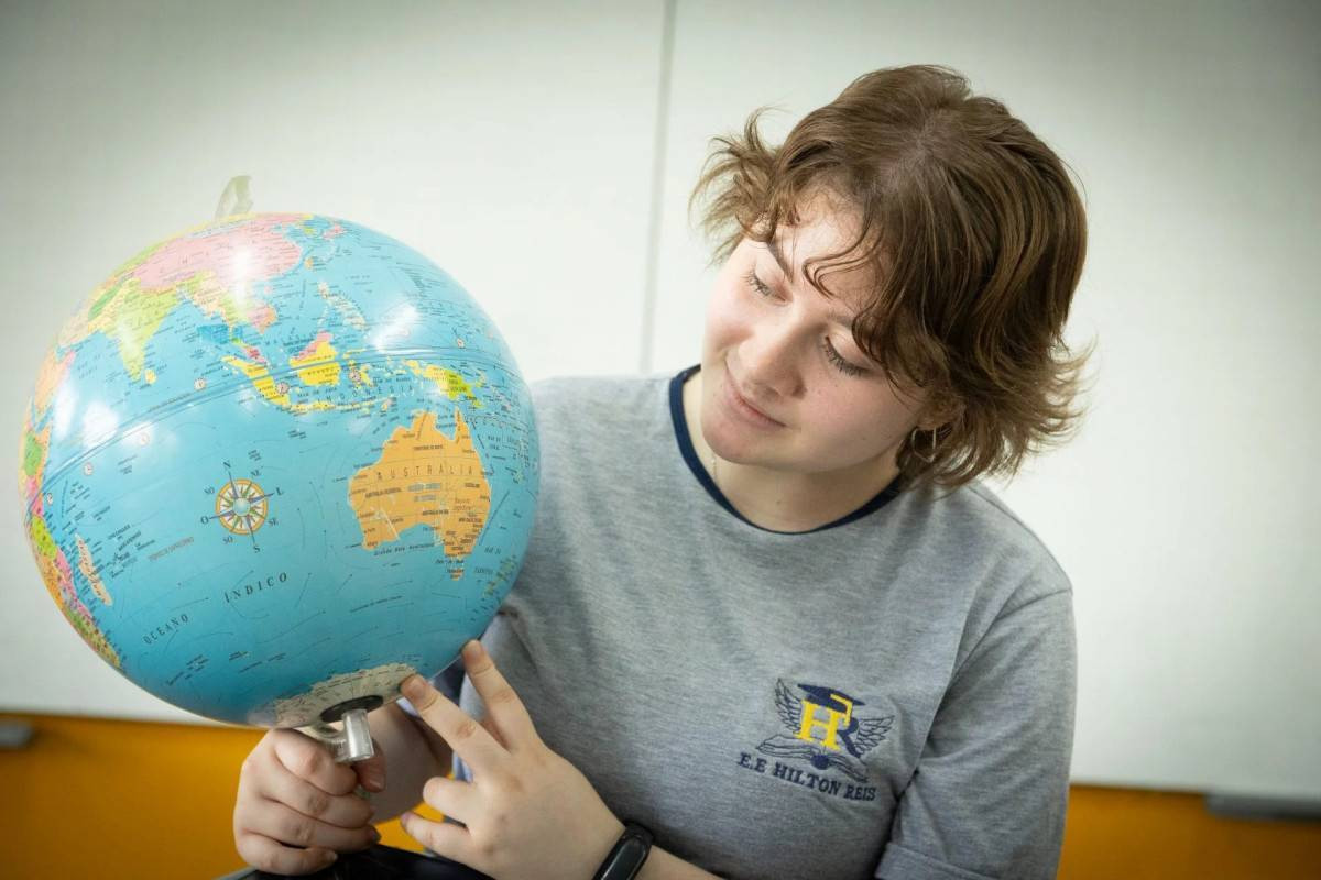 Alunos de 33 cidades de SP embarcam para interc&acirc;mbio de tr&ecirc;s meses na Irlanda