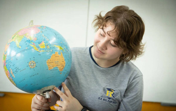 Alunos de 33 cidades de SP embarcam para interc&acirc;mbio de tr&ecirc;s meses na Irlanda