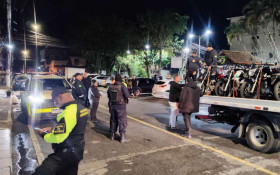 Opera&ccedil;&atilde;o do Choque de Ordem apreende 8 motos em Angra