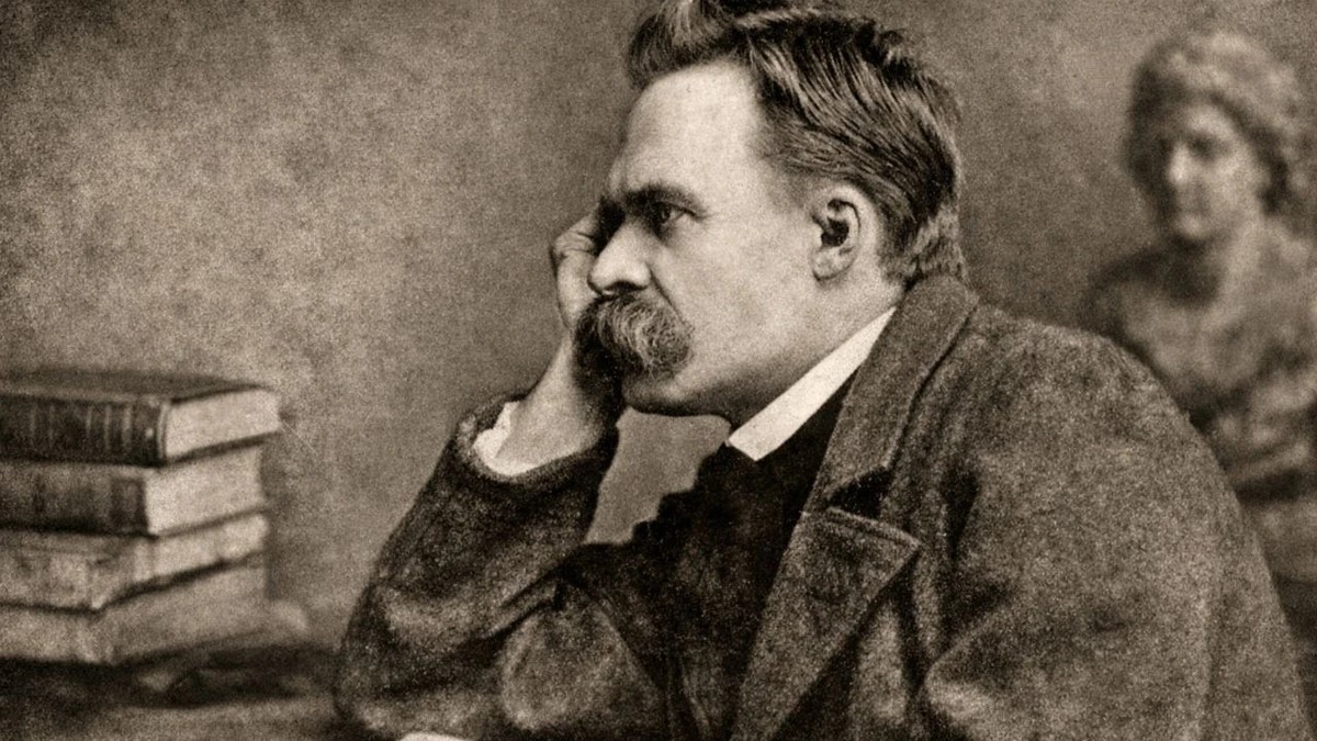 LINHAS DE FUGA: Nietzsche, 126 anos