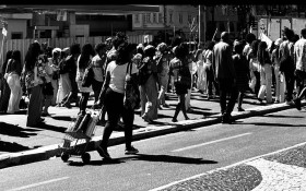 Z&eacute;lia Arbex recebe tributo a Sebasti&atilde;o Salgado