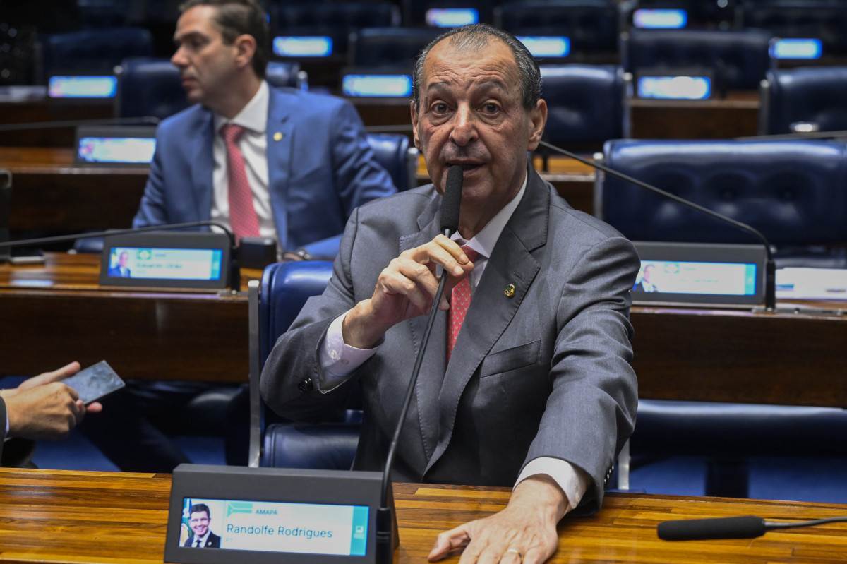 Relator deve apresentar relat&oacute;rio do fim da 6x1 na quinta‑feira