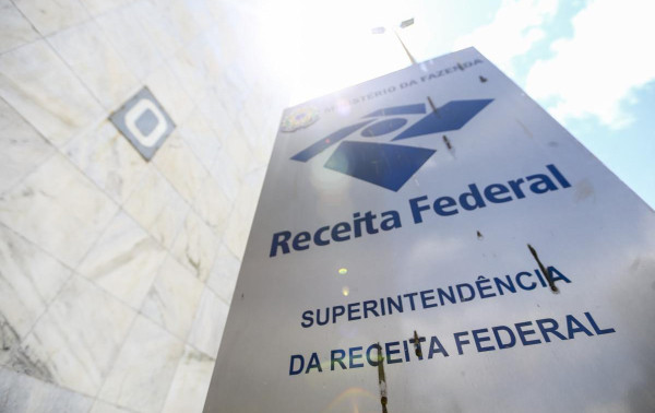 Arrecada&ccedil;&atilde;o federal cresce 8,97% em julho e chega a R$ 289 bi