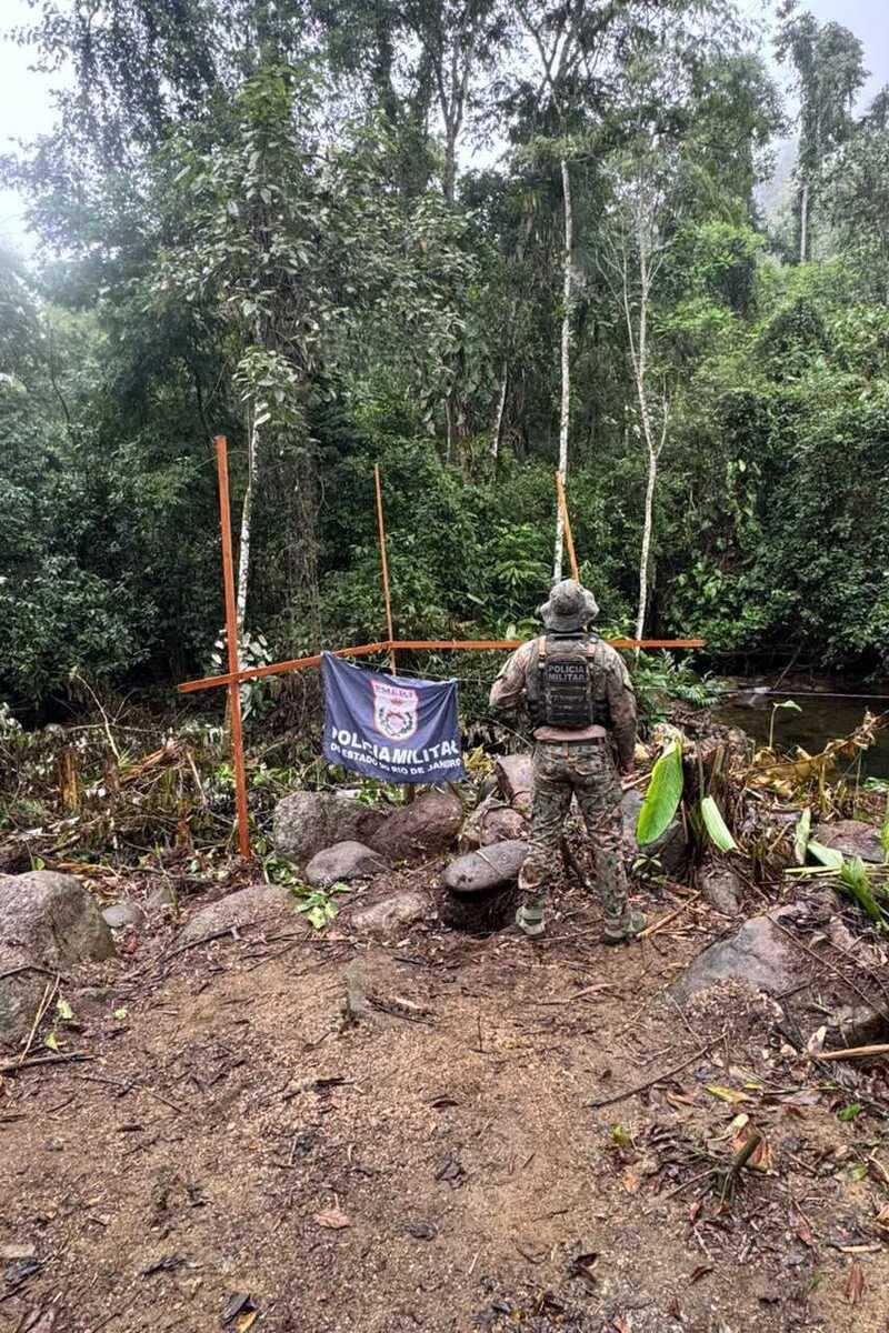Den&uacute;ncias levam pol&iacute;cia a identificar crimes ambientais em &aacute;rea de preserva&ccedil;&atilde;o