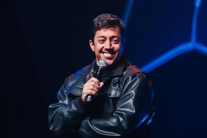 Renato Albani apresenta "Novo Show" em Vinhedo