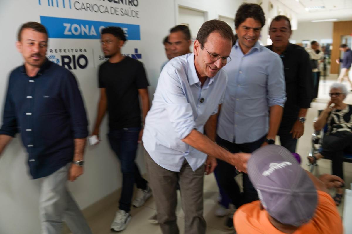 Paes visita Super Centro Carioca de Sa&uacute;de