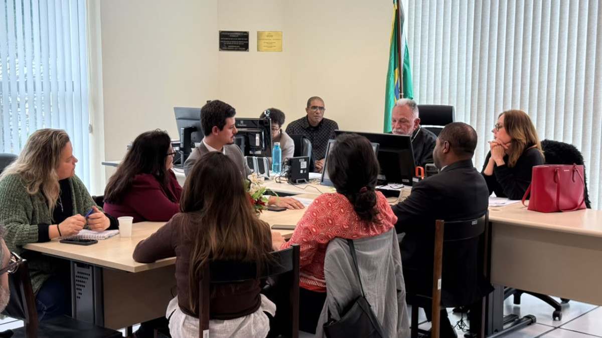 Diverg&ecirc;ncias entre Prefeitura e SEPE dificultam acordo na Educa&ccedil;&atilde;o