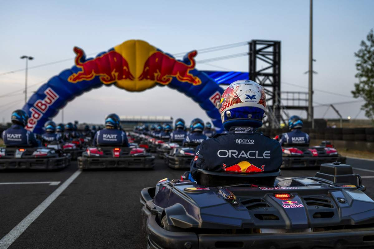 Max Verstappen vai correr contra 100 pilotos de kart