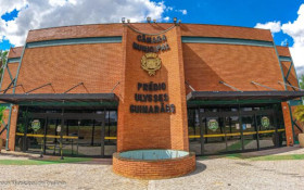 C&acirc;mara de Paul&iacute;nia aprova a&ccedil;&otilde;es para o ingresso em cursos da Etep e Cemep