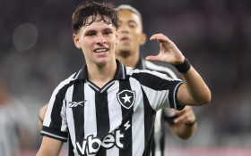 Montoro fica no Botafogo