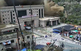 Enchente deixa mortos e desaparecidos no Nepal