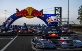 Max Verstappen vai correr contra 100 pilotos de kart