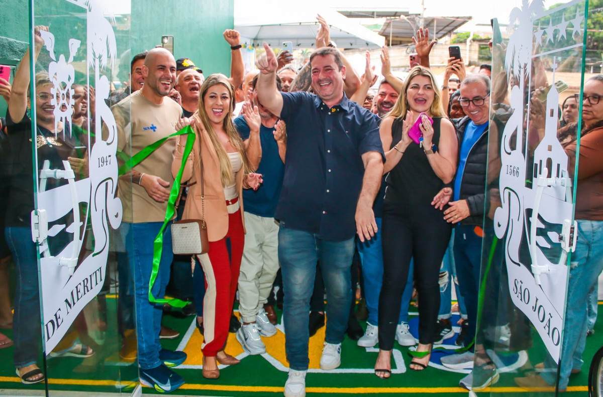 Prefeitura de Meriti inaugura Cl&iacute;nica da Fam&iacute;lia Venda Velha