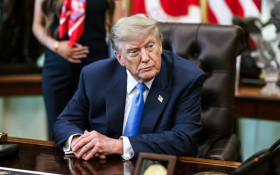 Trump anuncia acordo que garante controle sobre petr&oacute;leo da Venezuela