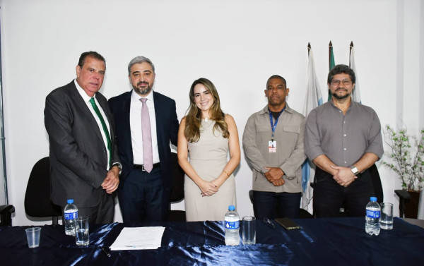 Procuradoria‑Geral de Nova Igua&ccedil;u empossa nova procuradora