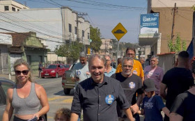 Coronel Henrique amplia agenda pol&iacute;tica por bairros de Volta Redonda