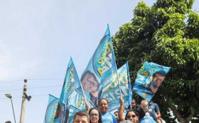 Em Vassouras, Tutuca inaugura comit&ecirc; de campanha e realiza caminhada pelas ruas