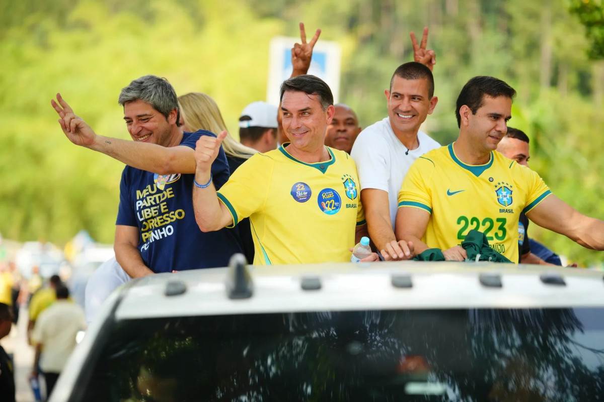 Renato Ara&uacute;jo faz mobiliza&ccedil;&atilde;o em Angra por Fl&aacute;vio
