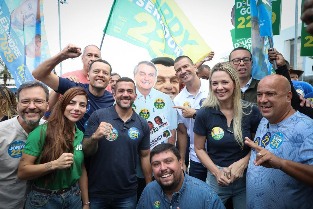 Douglas Ruas prop&otilde;e a&ccedil;&otilde;es de emprego no Rio