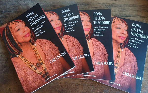Biblioteca Parque Estadual far&aacute; lan&ccedil;amento da biografia de Helena Theodoro