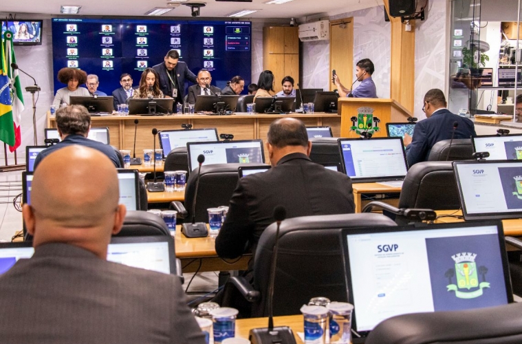 C&acirc;mara de Osasco re&uacute;ne debates sobre servi&ccedil;os p&uacute;blicos na tribuna
