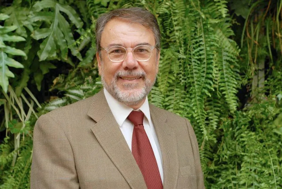 Morre aos 77 anos o jornalista Carlos Monforte