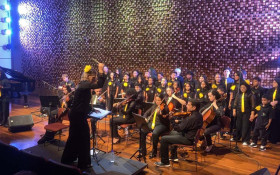 BRASILIANAS | Espet&aacute;culo &lsquo;Compasso da Mudan&ccedil;a&rsquo; celebra 25 anos do Instituto Reciclando Sons, com concerto solid&aacute;rio