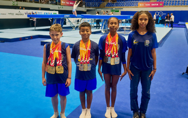 Pinheiral conquista 12 medalhas no
Sul‑Americano