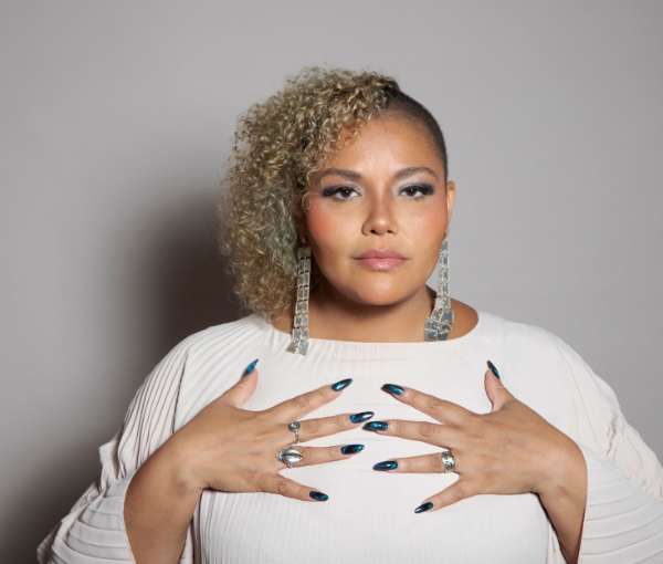 Alma Thomas se apresenta no Dolores Club