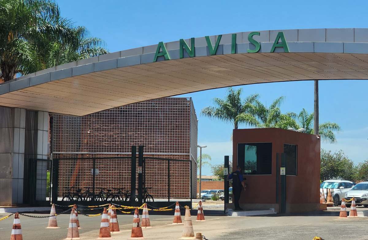 Anvisa determina apreens&atilde;o de produtos