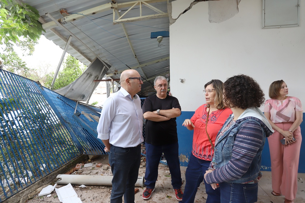 D&aacute;rio visita escola e CS de Campinas danificados ap&oacute;s temporal e indica a&ccedil;&otilde;es para reconstru&ccedil;&atilde;o