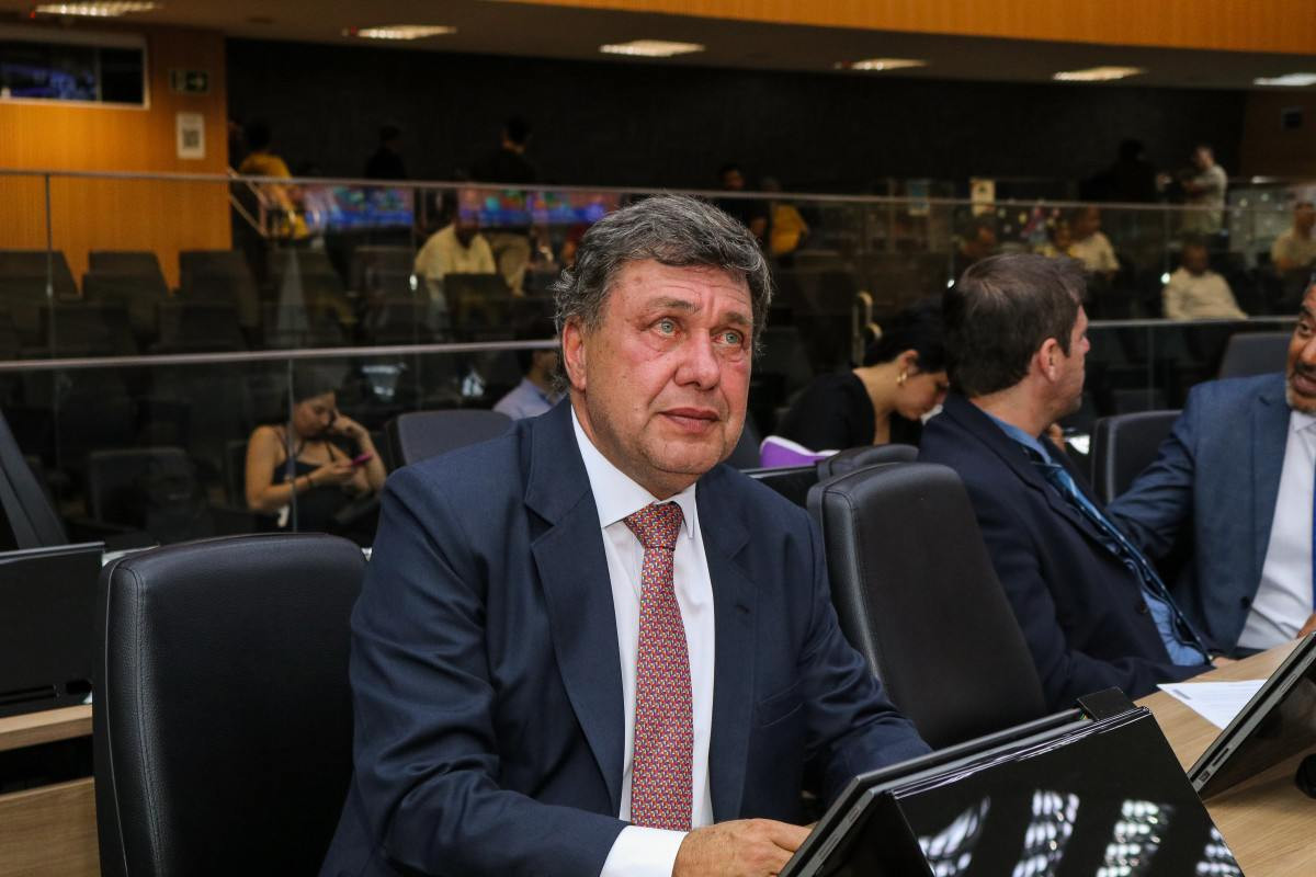 Cirilo prop&otilde;e biometria facial nas escolas municipais de Campinas