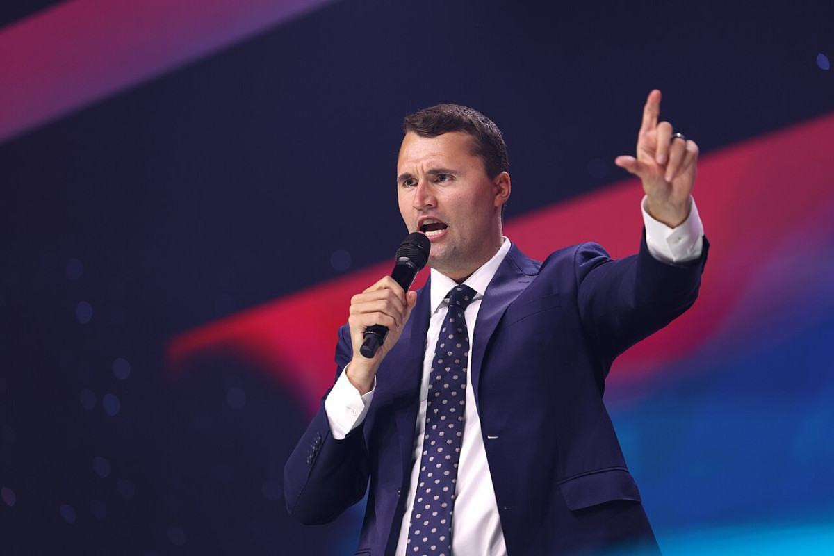 Juiz manda a julgamento acusado de matar o influenciador Charlie Kirk