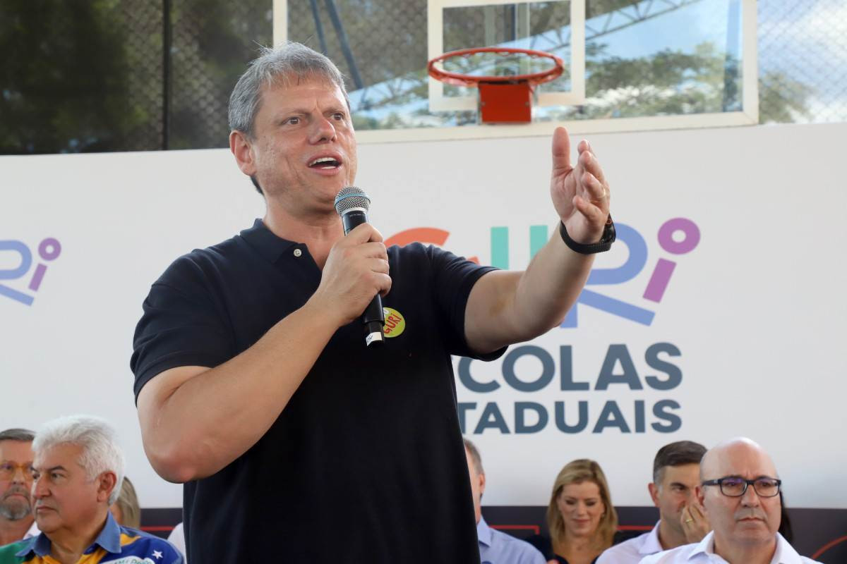 Tarc&iacute;sio engata sequ&ecirc;ncia de aus&ecirc;ncias em sabatinas e acende debate sobre t&aacute;tica eleitoral