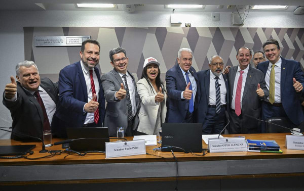 Taxa das Blusinhas, fim da escala 6x1, Terras Raras: a superquarta