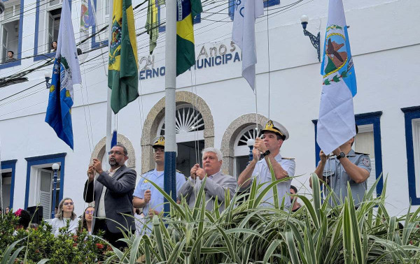Angra abre Semana da P&aacute;tria 2026 com cerim&ocirc;nia na sede da Prefeitura