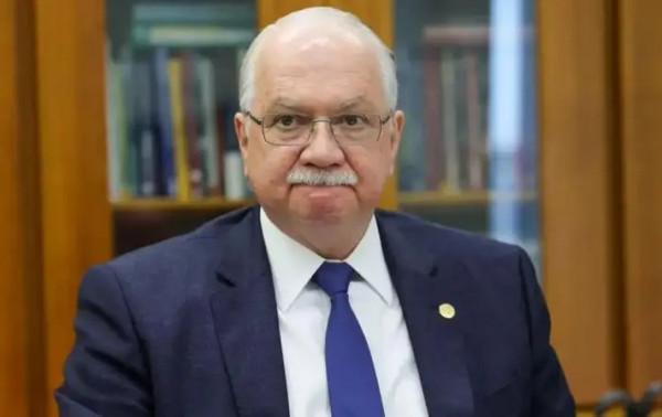 Flavio Dino obriga Edson Fachin a se mexer