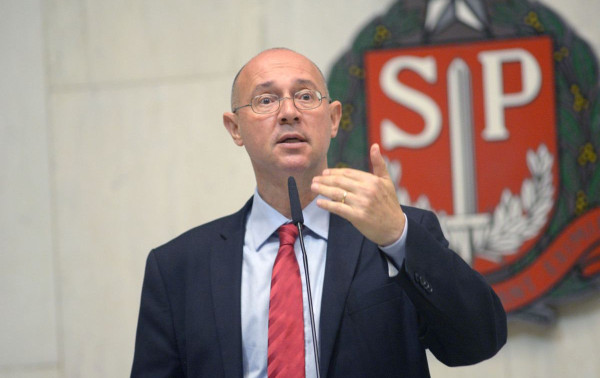 Deputado analisa contratos da Sa&uacute;de ap&oacute;s doa&ccedil;&atilde;o &agrave; campanha de Tarc&iacute;sio
