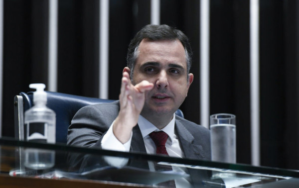 Rodrigo Pacheco entra no TCU de olho no Supremo