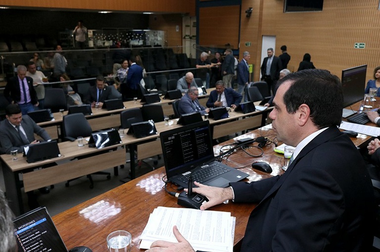 Campinas aprova em 1&ordm; turno projeto sobre sepultamento de natimortos