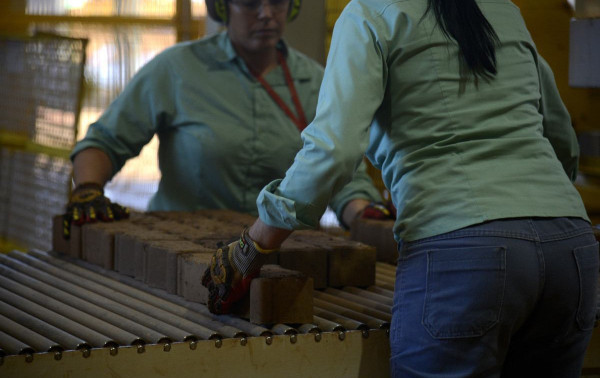 CNI faz alerta sobre D&eacute;ficit de produtividade no pa&iacute;s