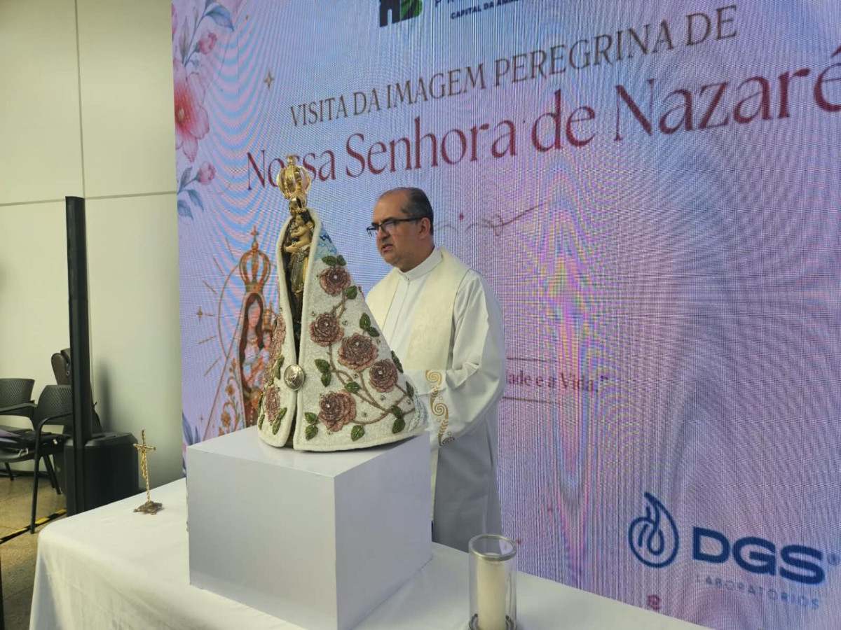 Nossa Senhora de Nazar&eacute; peregrina por Bel&eacute;m