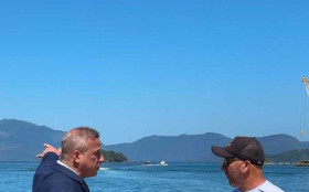Em Angra dos Reis, Rodrigo defende turismo sustent&aacute;vel