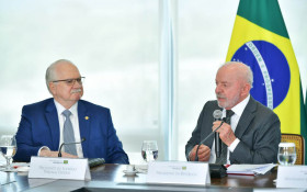 Fachin tenta conter crise no STF ap&oacute;s disputa aberta pelo caso Master