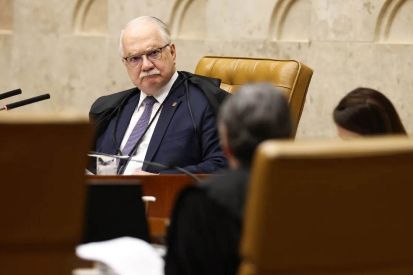 Fachin vai comandar apura&ccedil;&atilde;o sobre condutas de Moraes e Mendon&ccedil;a