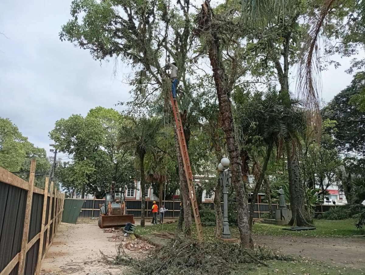 Valen&ccedil;a inicia readequa&ccedil;&atilde;o e revitaliza&ccedil;&atilde;o do Jardim de Cima
